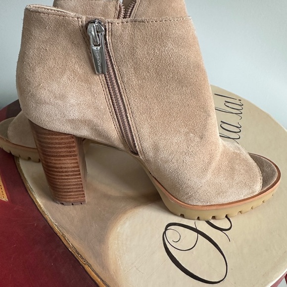 Vince Camuto Suede Booties - Picture 2 of 3